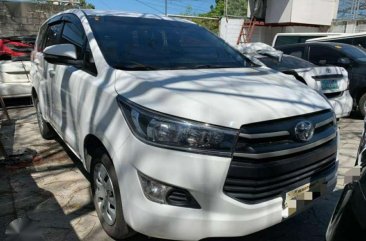 2018 Toyota Innova 2.8J diesel manual newlook WHITE