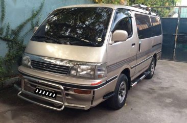 Toyota Hiace 2006 arrived Diesel Automatic Registered