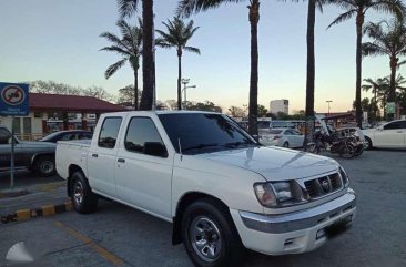 2000 Nissan Frontier for sale