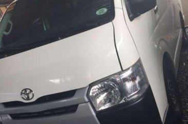 2017 Toyota Hiace Commuter manual white for sale