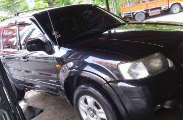 Ford Escape xls 2004 model automatic gasoline