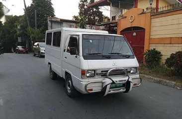 2013 Mitsubishi L300 fb dual aircon cold for sale