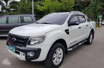 2013 Ford Ranger Wildtrak contact me my email: carinemurier yahoo.com