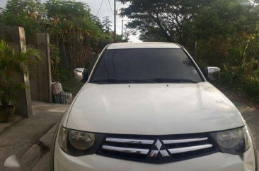 For sale Mitsubishi Strada 2010 model 4X4