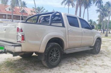 FOR SALE Toyota Hilux 2012 4x2