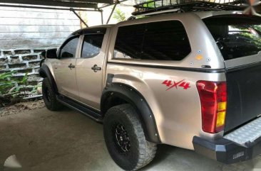 2014 Isuzu Dmax 4x4 automatic FOR SALE