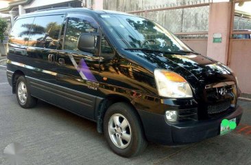 2005 Hyundai Starex mini van automatic FOR SALE