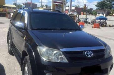 2005 TOYOTA Fortuner G Diesel AT FOR SALE