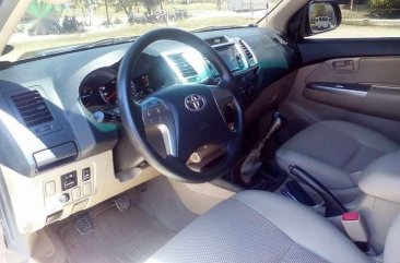 2015 TOYOTA Hilux for sale