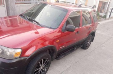 Ford Escape 2003 model Registered till Sept2019