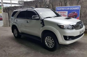 2014 model Toyota Fortuner V AT Diesel