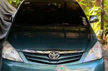 Toyota Innova G 2010 MT FOR SALE