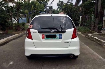 Selling 2009 Honda Jazz 