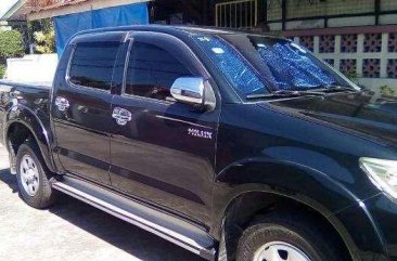 Toyota Hilux 2013 E 4x2 MT for sale 