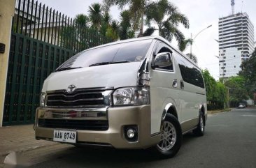 2014 Toyota Hiace Super Grandia Automatic 2 tone original