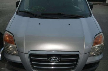 2004 HYUNDAI Starex van FOR SALE