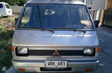 Mitsubishi L300 versa van 2000 for sale