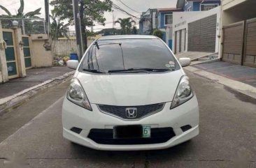 Selling 2009 Honda Jazz 