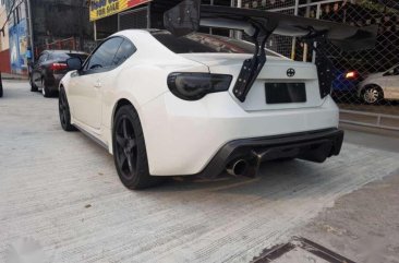 2013 Toyota 86 trd automatic 15tkms FOR SALE