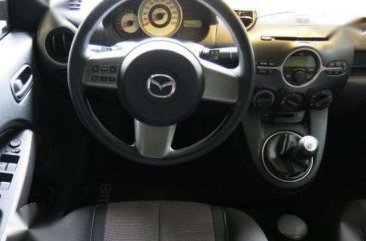 2011 MAZDA 2 . manual - all power - very smooth - like new - fresh