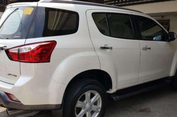 2016 Isuzu MU X four wheel drive top of the line variant first owner