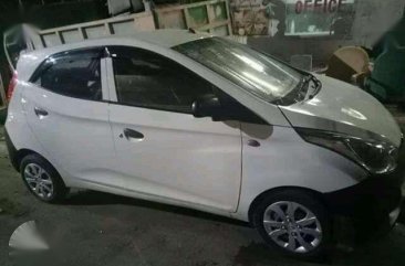 Hyundai Eon 2015  very shiny  manual transmission