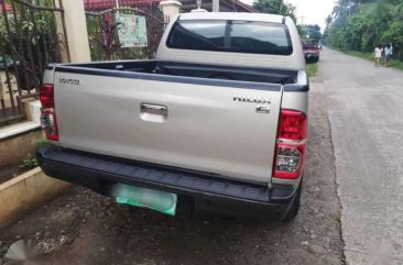 Toyota Hilux E 2012 model Manual FOR SALE