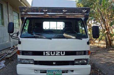 Like New Isuzu Elf for sale