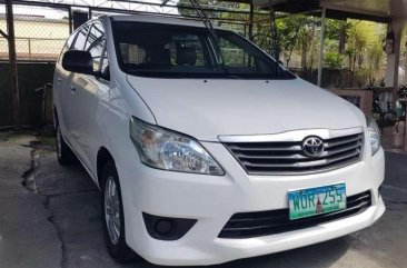 2013 model Toyota Innova E AT Diesel FOR SALE