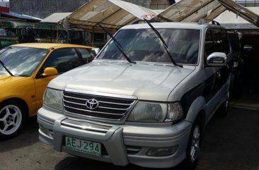 Toyota Revo 2003 VX200 MT for sale