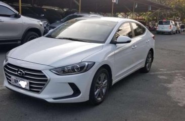 2016 Hyundai Elantra 2.0L Matic for sale 