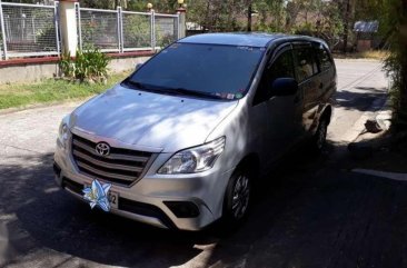 Toyota Innova 2.5 E AT 2015 Diesel for sale 