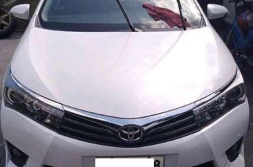 2014 Toyota Corolla Altis 2.0V Pearl White Top of the Line