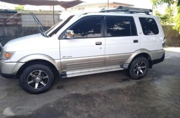 2010 Isuzu Crosswind for sale