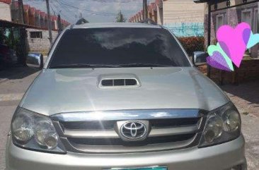 Toyota Fortuner V 2006 model for sale