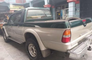 Mitsubishi Strada 2000 for sale