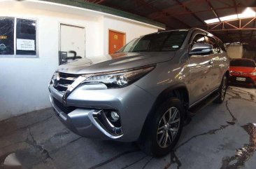 Toyota Fortuner V 2017 Silver for sale