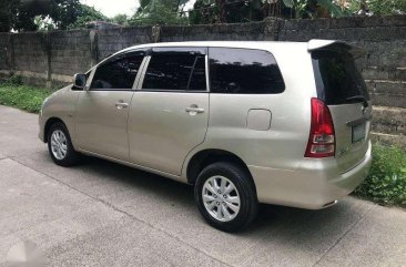 2010 Toyota Innova E Automatic Diesel