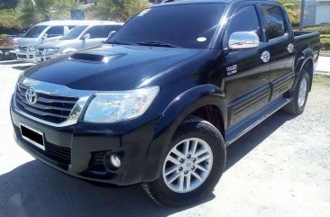 2O15 TOYOTA HILUX G Top 0f The Line 4x4 
