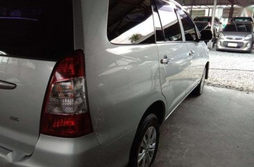 2015 Toyota Innova E for sale