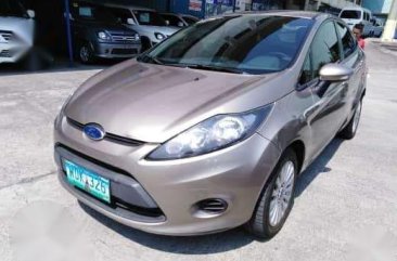 2013 Ford Fiesta AT Gas