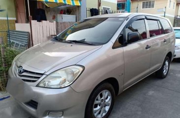 2011 Toyota Innova E for sale