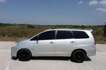 Toyota Innova E 2010 for sale 