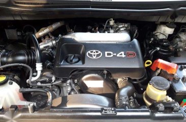 Toyota Innova E 2012 Manual Diesel for sale 