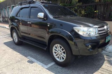 2010 Toyota Fortuner 2.5 Diesel 4x2 AT for sale