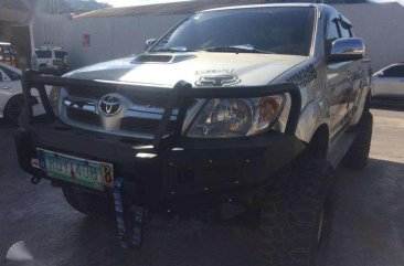 Toyota HILUX 2006 model 4X4 AUTOMATIC for sale