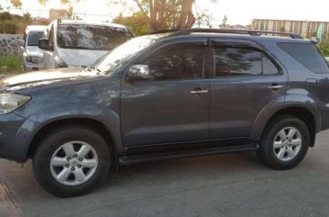 2011 Toyota Fortuner G Diesel for sale 