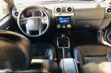 2013 Isuzu D-Max LS 4x2 MT for sale