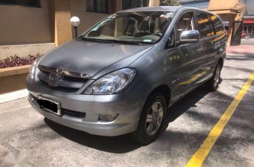 Toyota Innova V 2008 Top of the line for sale 