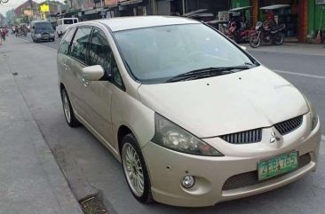 Mitsubishi Grandis 2006 Matic for sale 